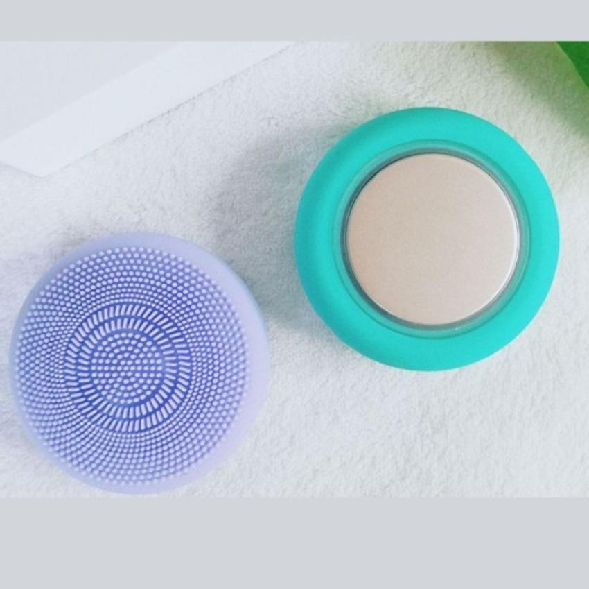 Sonic Facial Cleansing Brush With Build In LED Lights